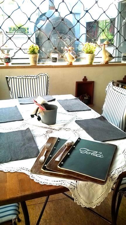 Penzion A Restauracia Toldi Galanta Eksteriør bilde